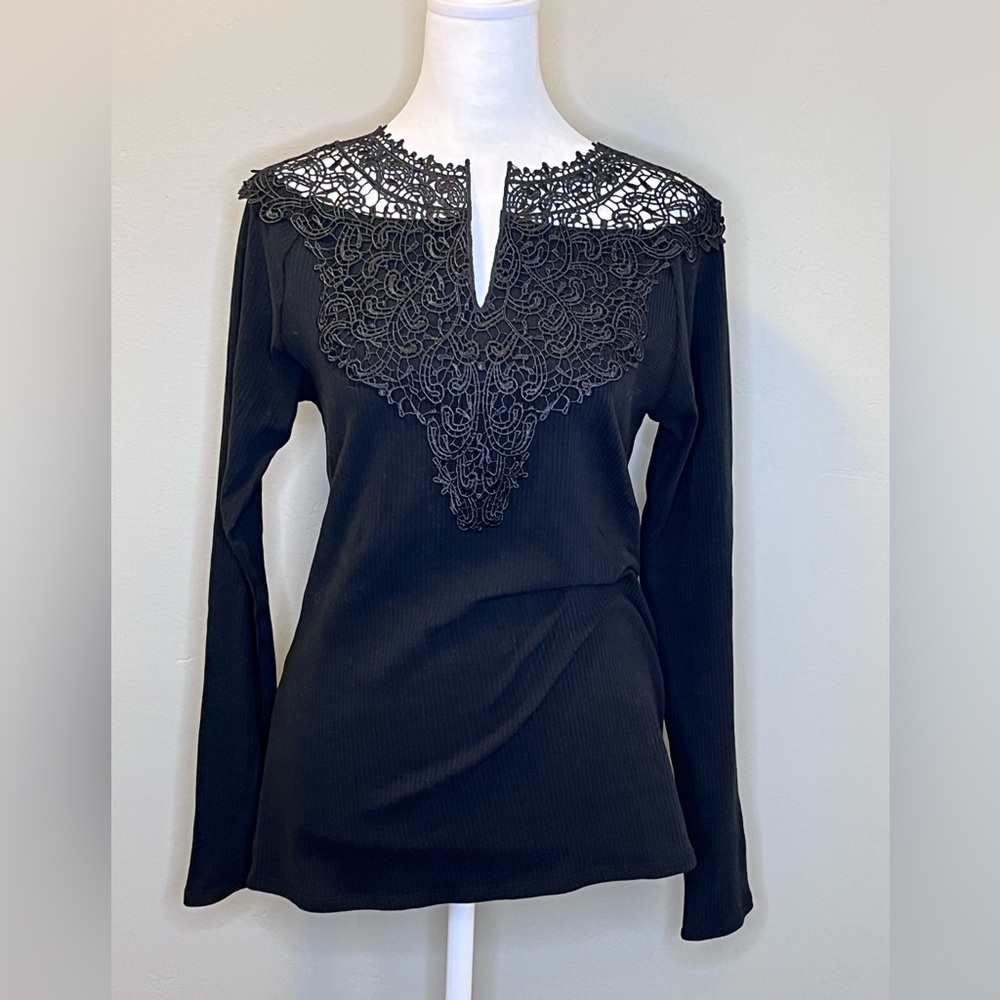Sundance Long Sleeve Top with Lace on Front and Back size M
